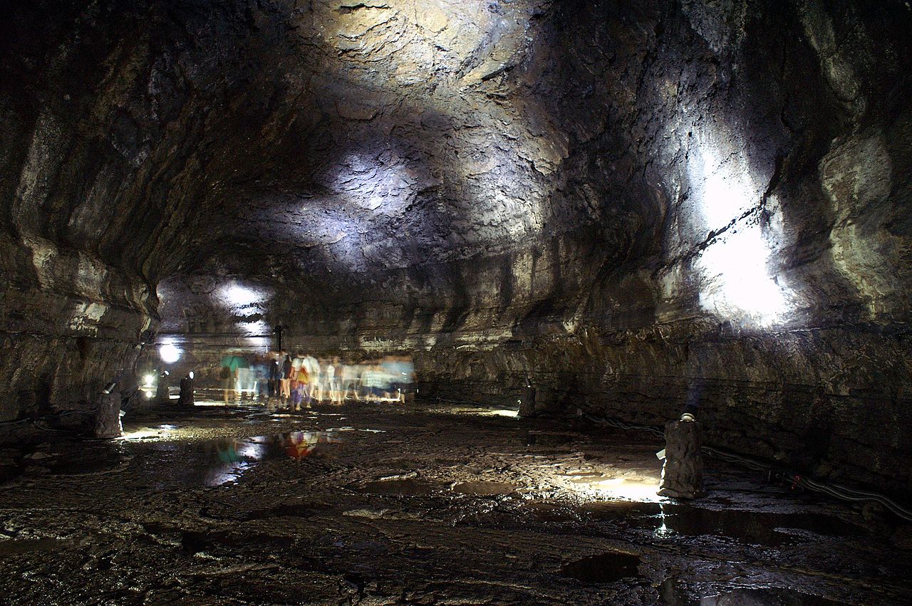 Manjanggul Cave